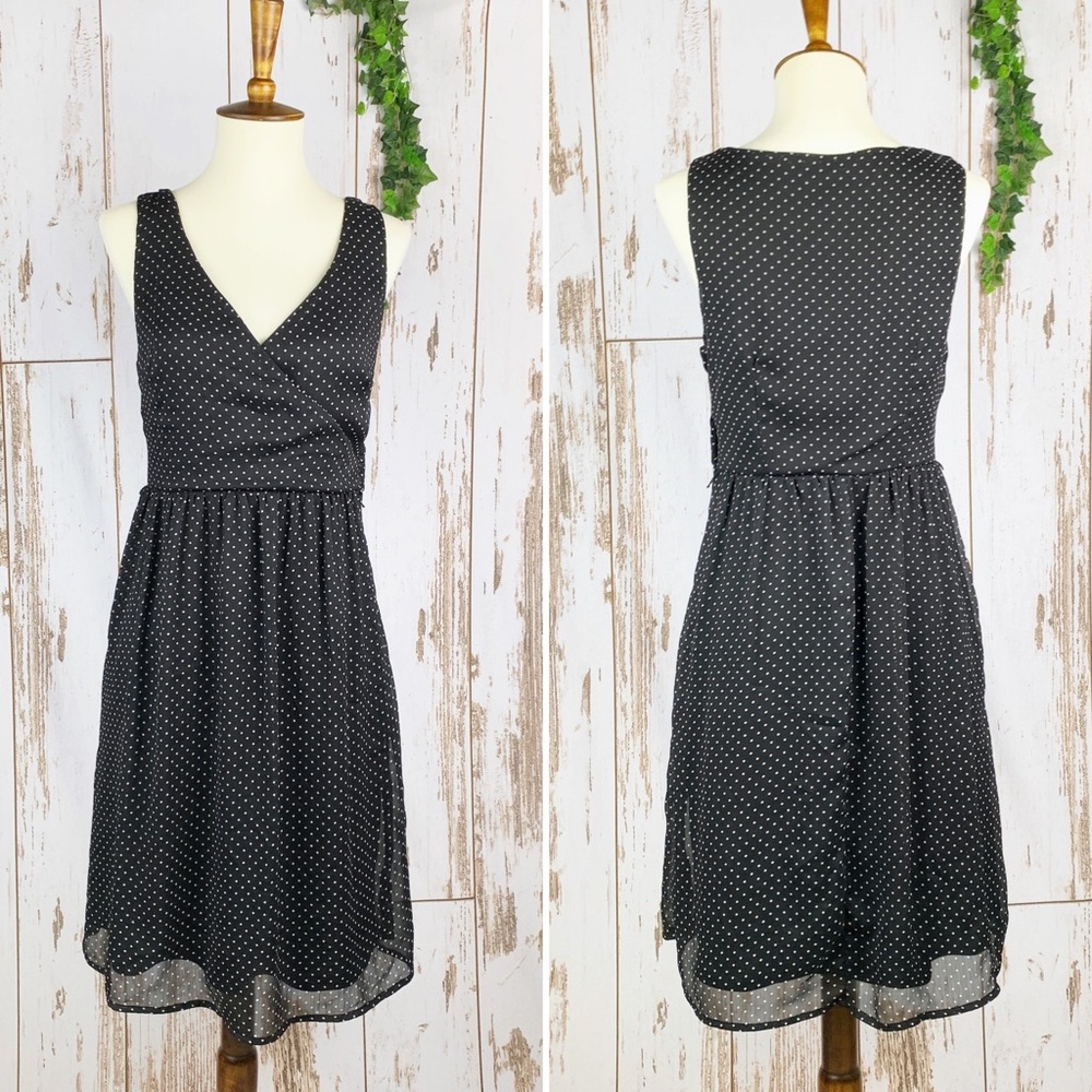 Polka Dot Dress EUC Fit & Flare Knee Length Small